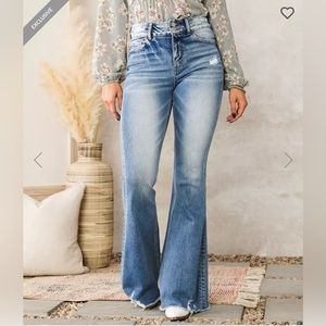 Buckle Bridge by Gly Flare Jeans